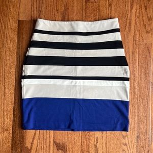Express body con skirt